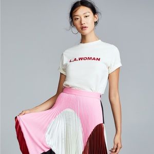 DELFI Collective LA Woman Tee ❤️